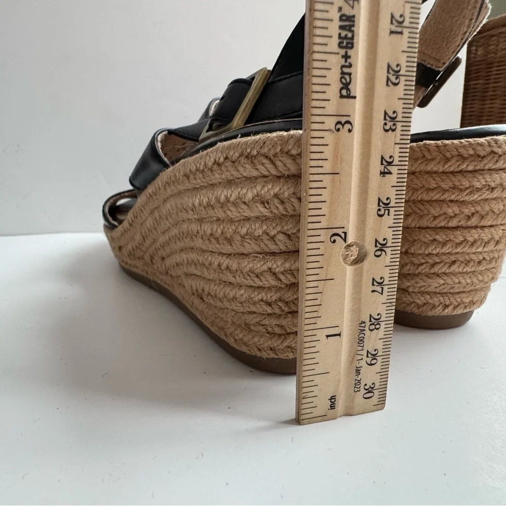 SOUL Naturalizer Ocean  Black and Tan Wedge Sandals